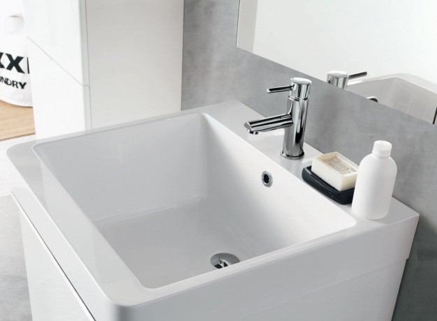 Хозяйственная раковина GEROMIN Round RA65 с тумбой и сифоном подвесная без отверстия с переливом цвет белый