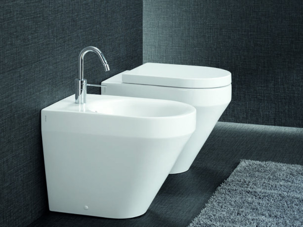 Унитаз HATRIA DAYTIME EVO YXV701 напольный слив универсальный цвет белый